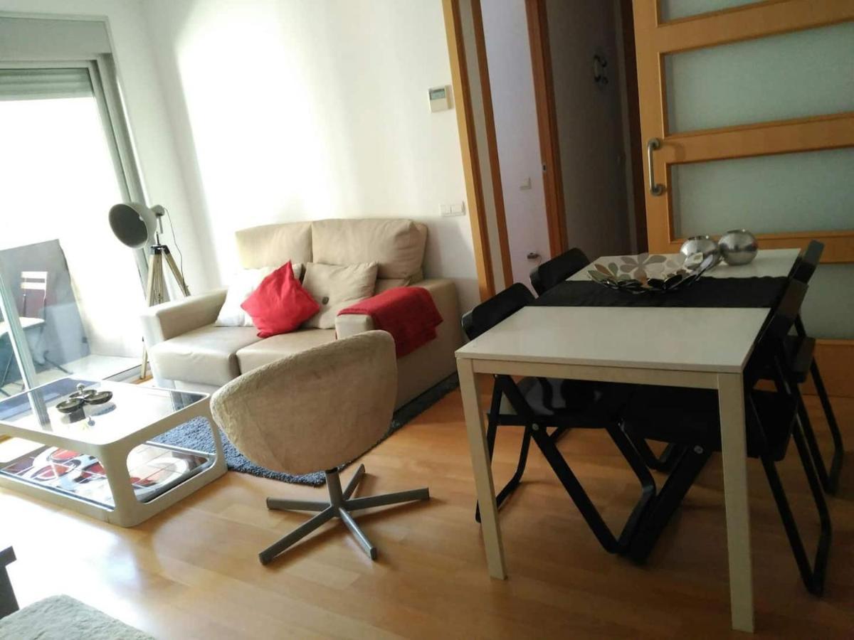 Stylish Flat, 2 Bathrooms And Swimming Pool, Next To The Beach! سان أدريان دي بيزوس المظهر الخارجي الصورة