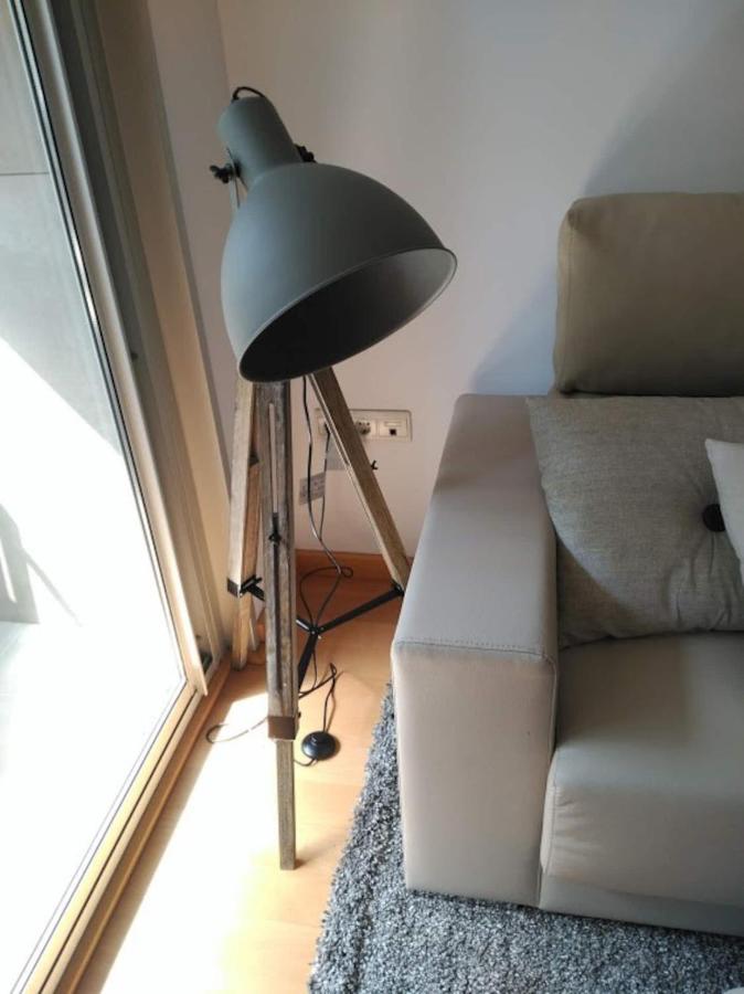 Stylish Flat, 2 Bathrooms And Swimming Pool, Next To The Beach! سان أدريان دي بيزوس المظهر الخارجي الصورة